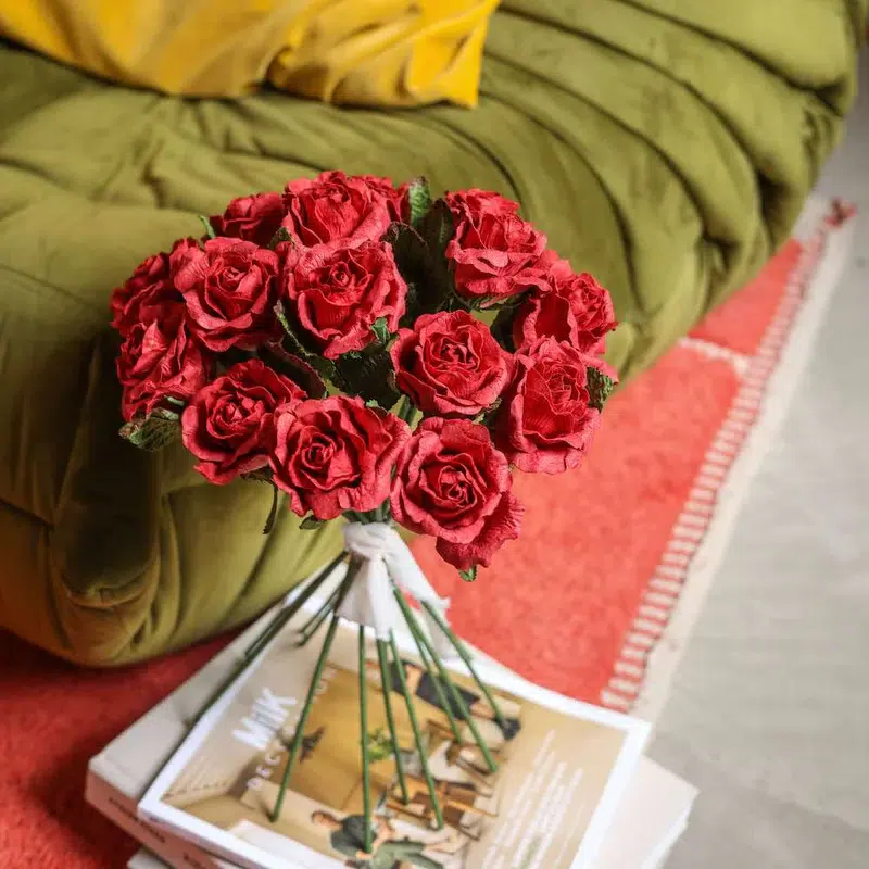 cadeau-anniversaire-femme-fleur-saint-valentin-flowrette
