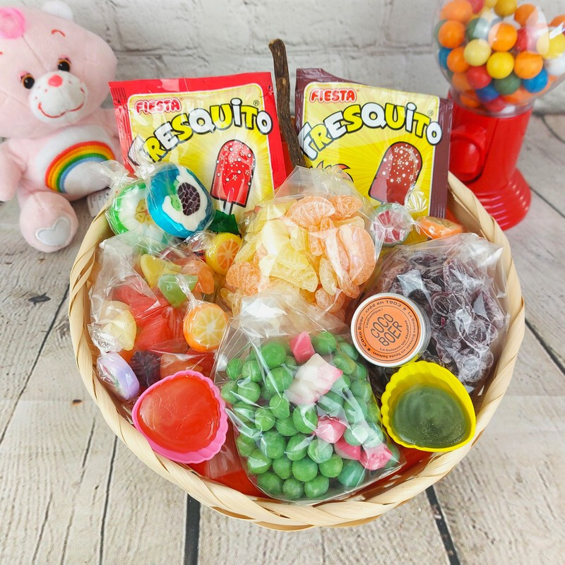 cadeau-gourmand-panier-bonbons-des-annees-60-generation-souvenirs