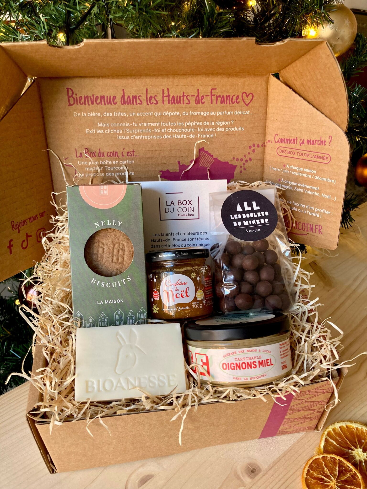 coffret-cadeau-noel-la-maison-de-noel-la-box-du-coin