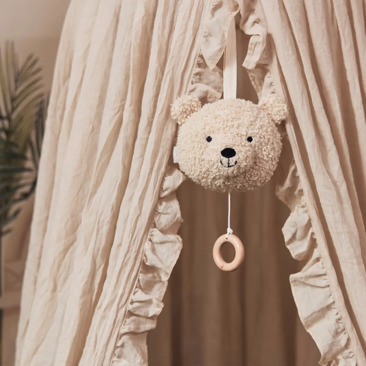 Cadeau-bebe-6-mois-Happy-nounette-Peluche-musicale