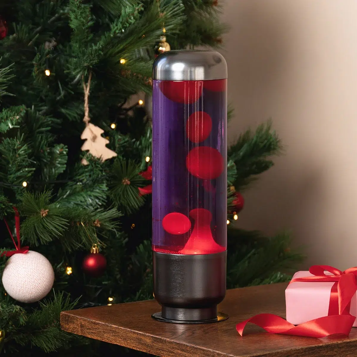 Cadeau-femme-25-ans-Les-Raffineurs-Lampe-Lave