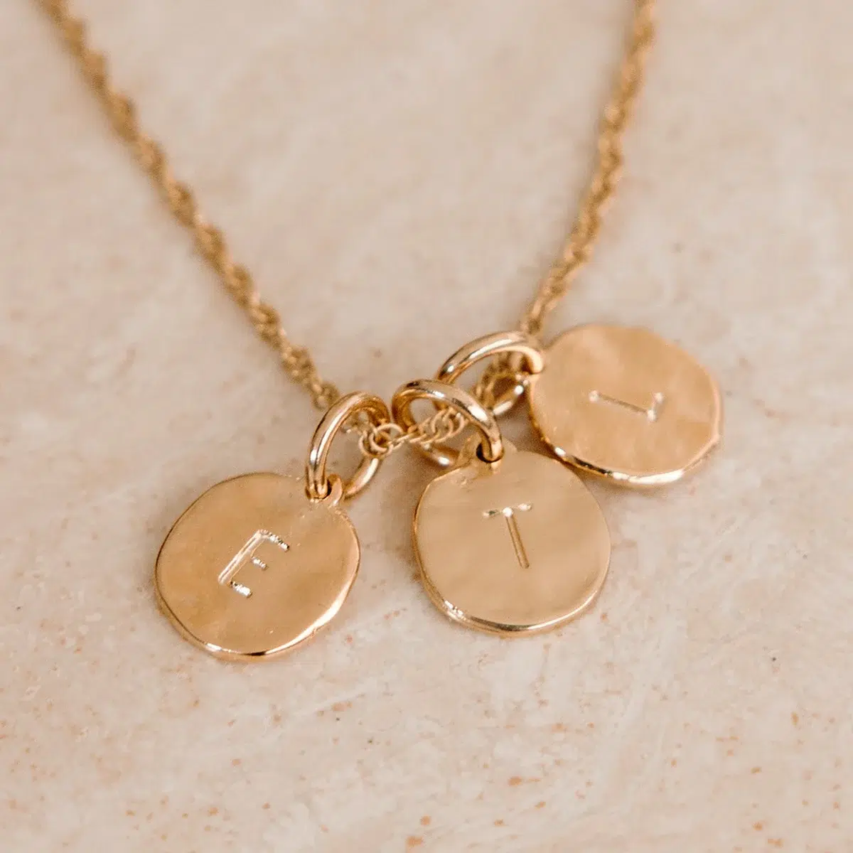 Cadeau-femme-25-ans-Les-Raffineurs-Medaillons