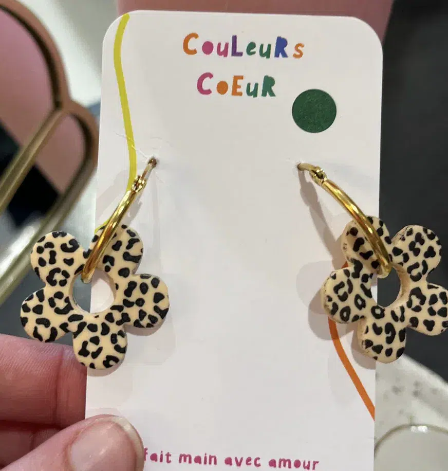 Cadeaux-fleurs-Couleurs-coeur-Boucles-Leopard