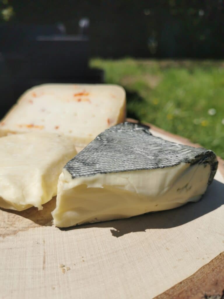 Fondu De Fromage - Avril 2023 Fondu de Fromage - Avril 2023 Test box Fondu de fromage avril 2023 4