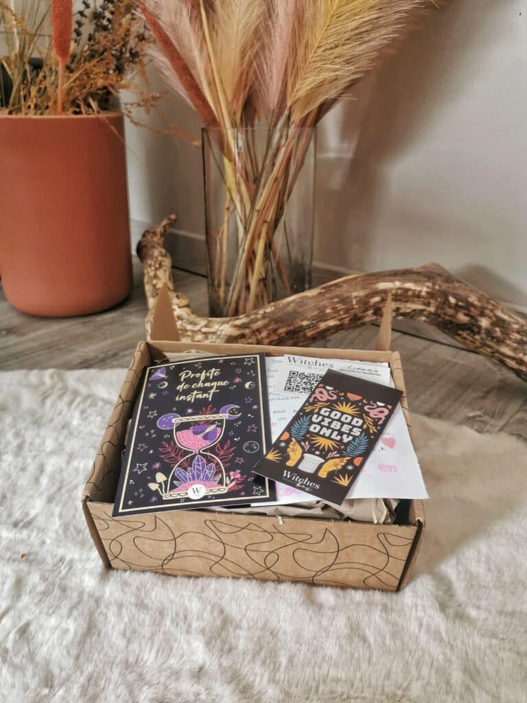 Witches Box - Juillet 2023 Witches Box - Juillet 2023 Test box Witches box juillet 2023 1