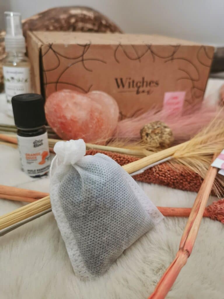 Witches Box - Juillet 2023 Witches Box - Juillet 2023 Test box Witches box juillet 2023 12