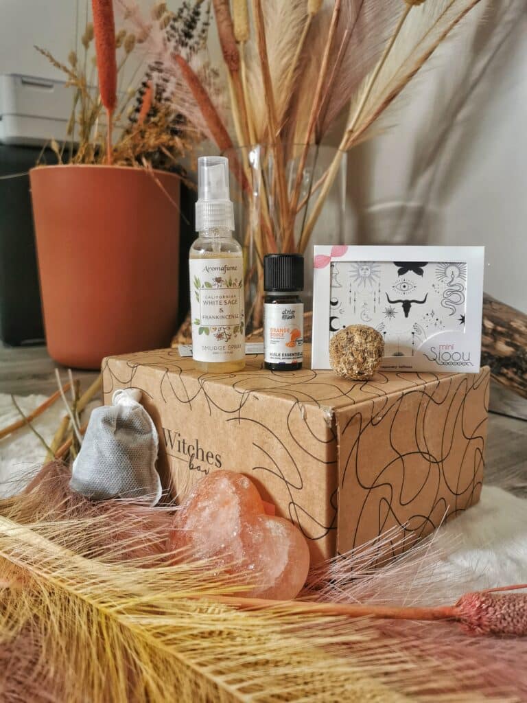 Witches Box - Juillet 2023 Witches Box - Juillet 2023 Test box Witches box juillet 2023 6