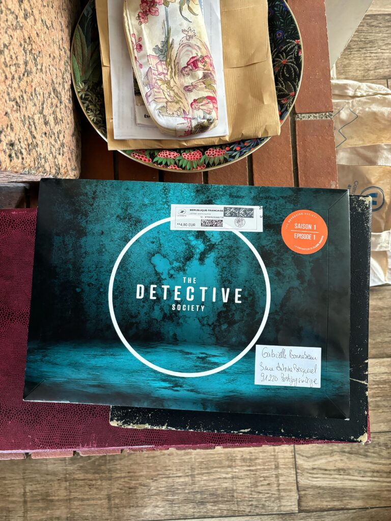 The Detective Society - Saison 1, Épisode 1 Test box Test The Detective Society Blog The Detective Society Test2