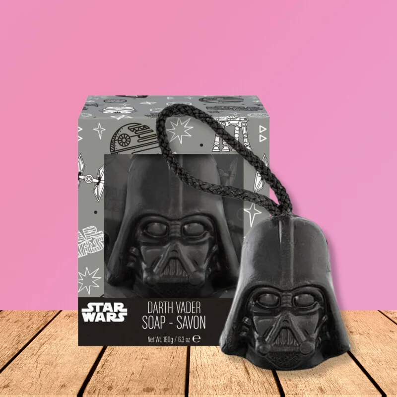idee-cadeau-geek-generation-souvenirs-savon-dark-vador-star-wars