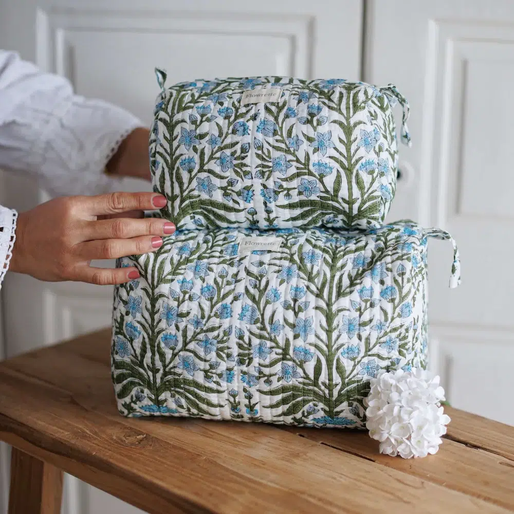 Cadeau-fete-des-meres-utile-Flowrette-Trousse-de-toilette