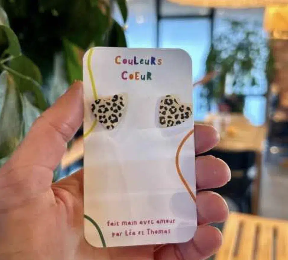 Idees-cadeaux-fete-des-meres-petit-budget-Couleurs-coeur-Boucles-d-oreilles