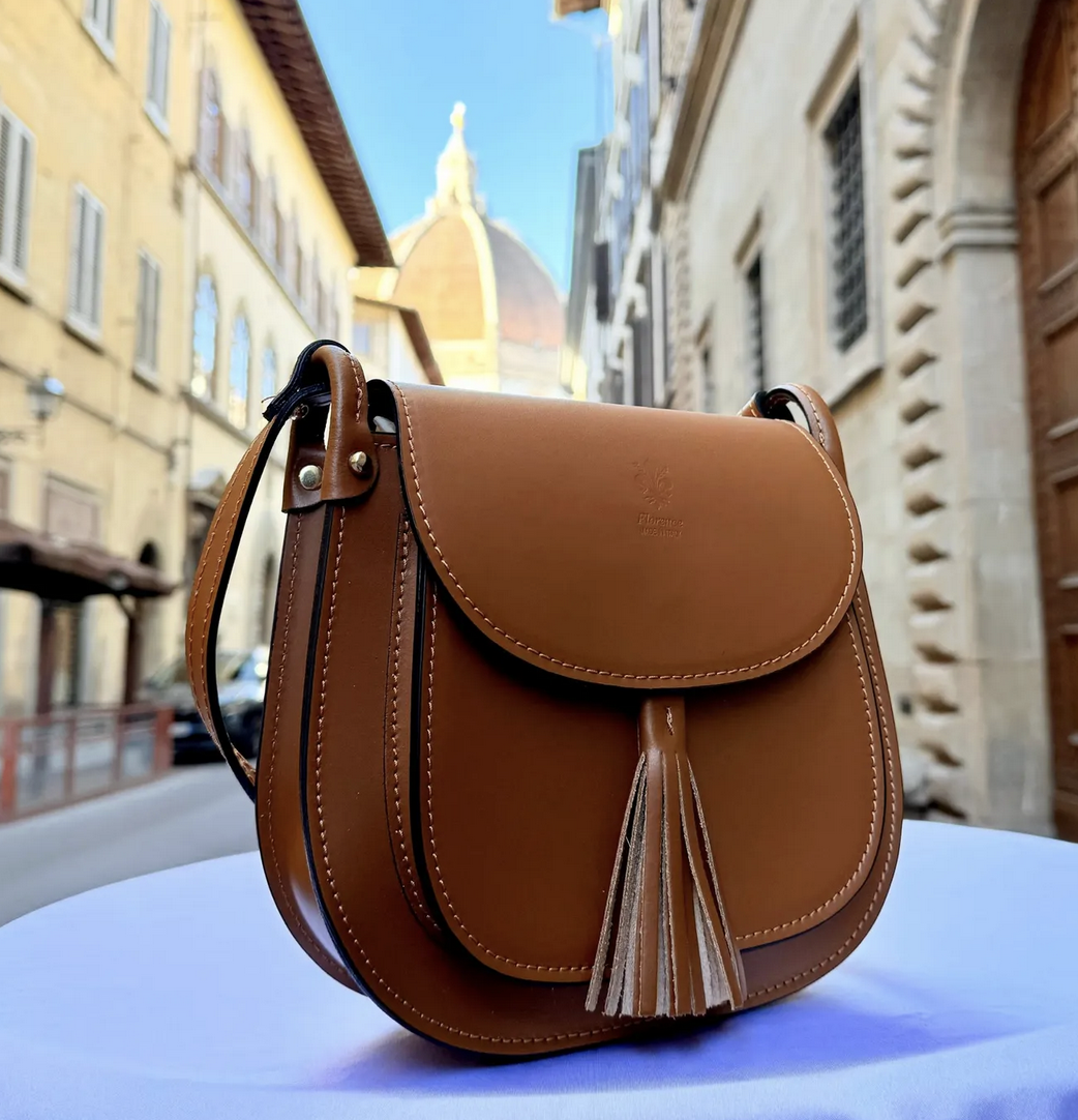 Offrir de la maroquinerie : guide pour éviter le cadeau "corporate" Astuces et conseils Cadeau maroquinerie Cadeau maroquinerie Etsy SAc