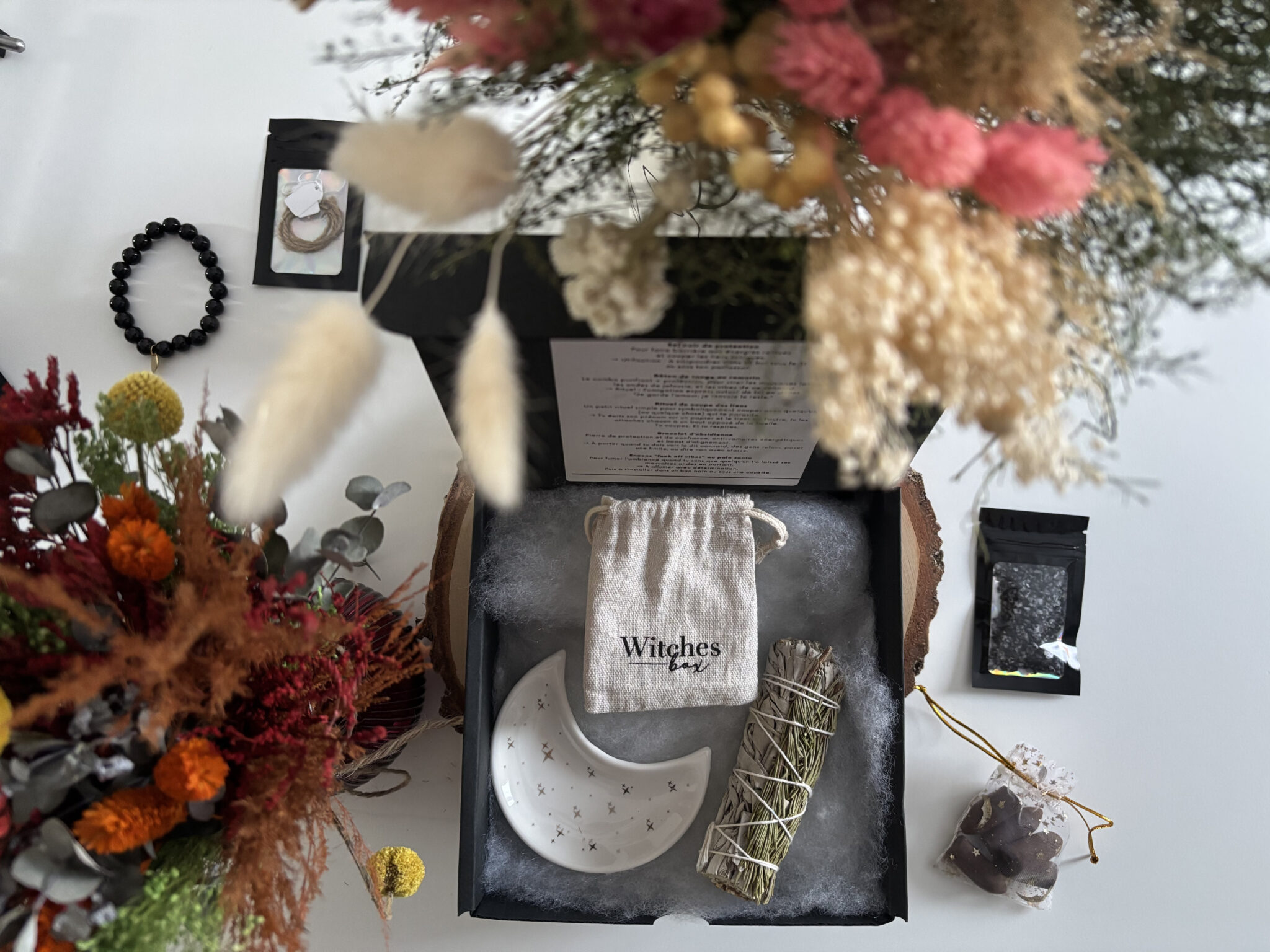 Le Coffret Anti-Connard : Le Kit Ultime Pour Une Détox Sociale - Test Witches Box Juin 2025 Test Coffret Anti-Connard Test-coffret-anti-connard-witches-box2