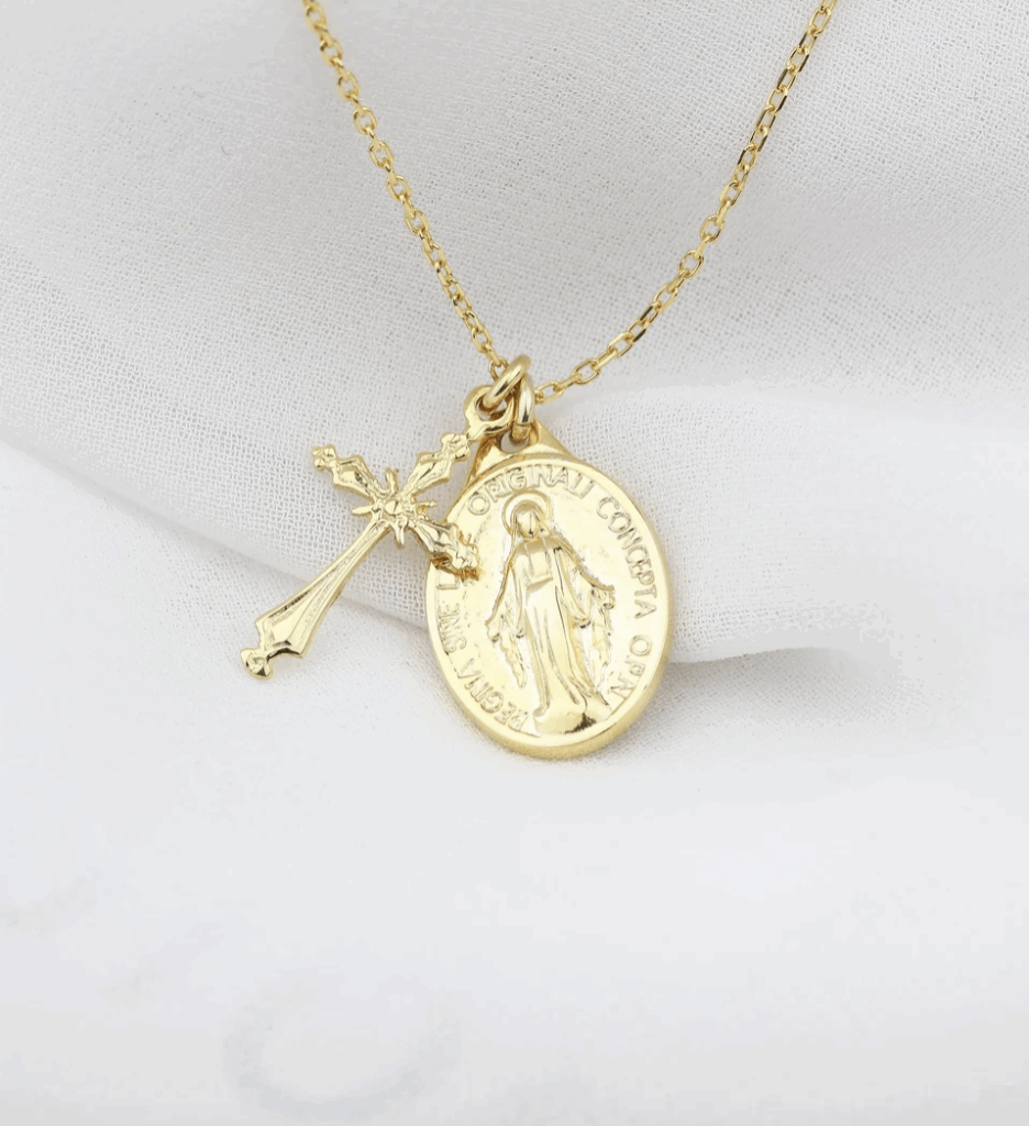 Quel Cadeau Offrir Pour Un Baptême ? 20 Idées Incontournables Baptême Quel cadeau offrir pour un baptême ? 20 idées incontournables Astuces et conseils baptême Cadeaux Bapteme3