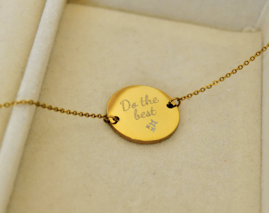 Cadeau-Noel-Maitresse-Lorella-Bijoux