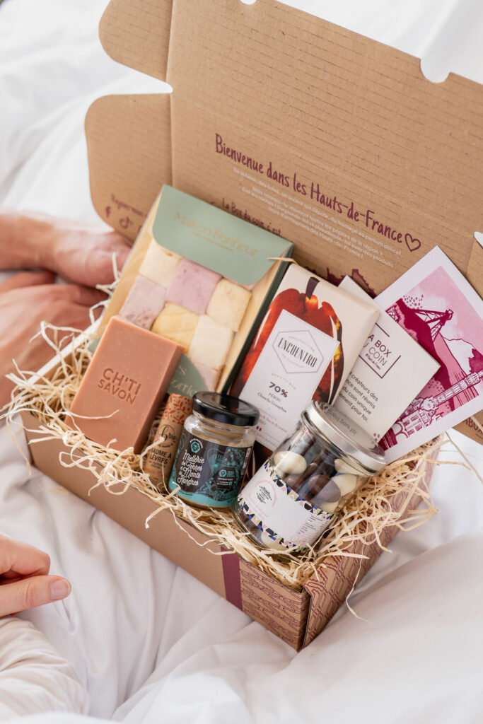 Offrir Un Cadeau Local : Comment Ravir Un Passionné Du Nord De La France ? Cadeau Nord De La France Offrir un cadeau local : comment ravir un passionné du Nord de la France ? Astuces et conseils cadeau nord de la france La box du coin2