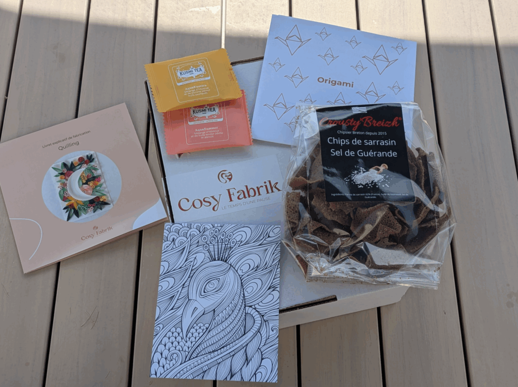 Cosy Fabrik : la box créative qui allie détente, plaisir et bien-être - Test Cosy Fabrik, box octobre 2025 Test box test My Food Experiences Test Cosy Fabrik